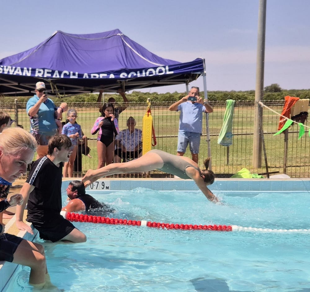 Family fun at Swan Reach Area School swimming carnival post image