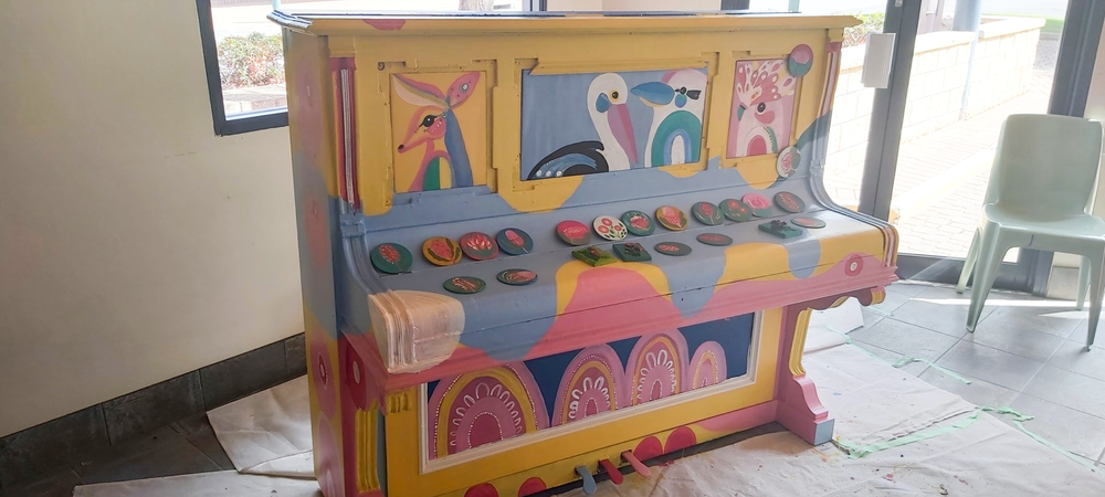 Local artist joins piano art initiative post image