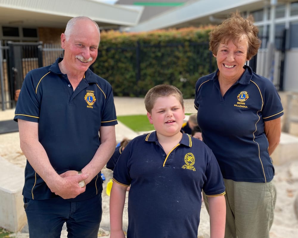 Lions donation fills the hearts (and sandpits) of a Riverland school post image
