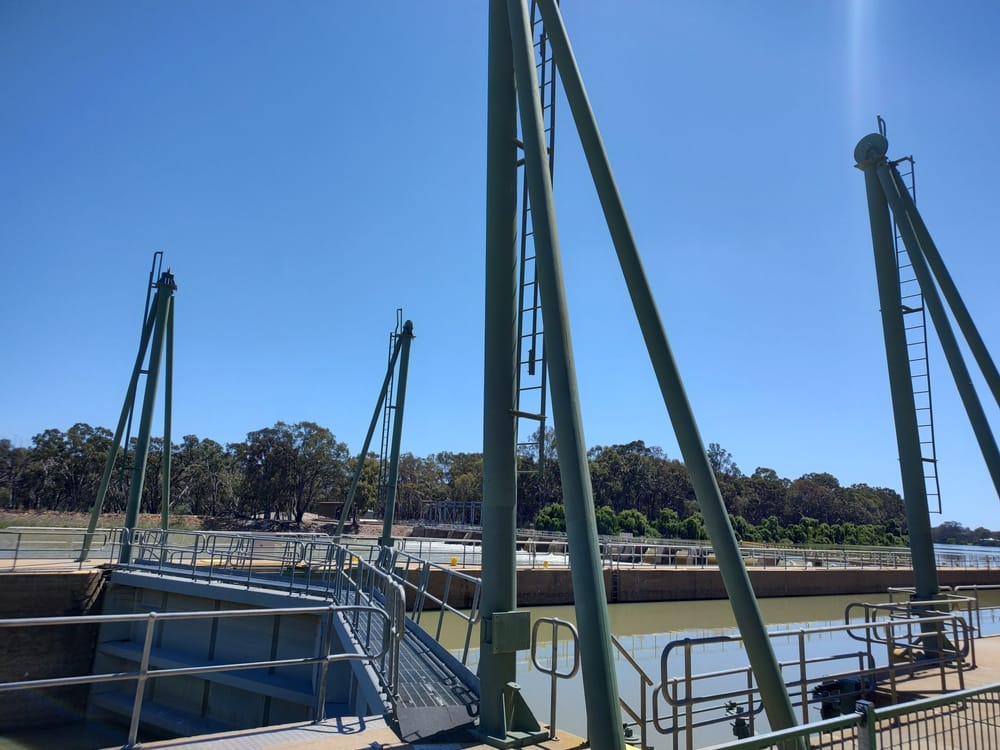 Boats passing through SA locks back to pre-flood highs post image