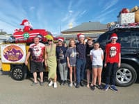 Crowd of 1000 at Morgan pageant post image